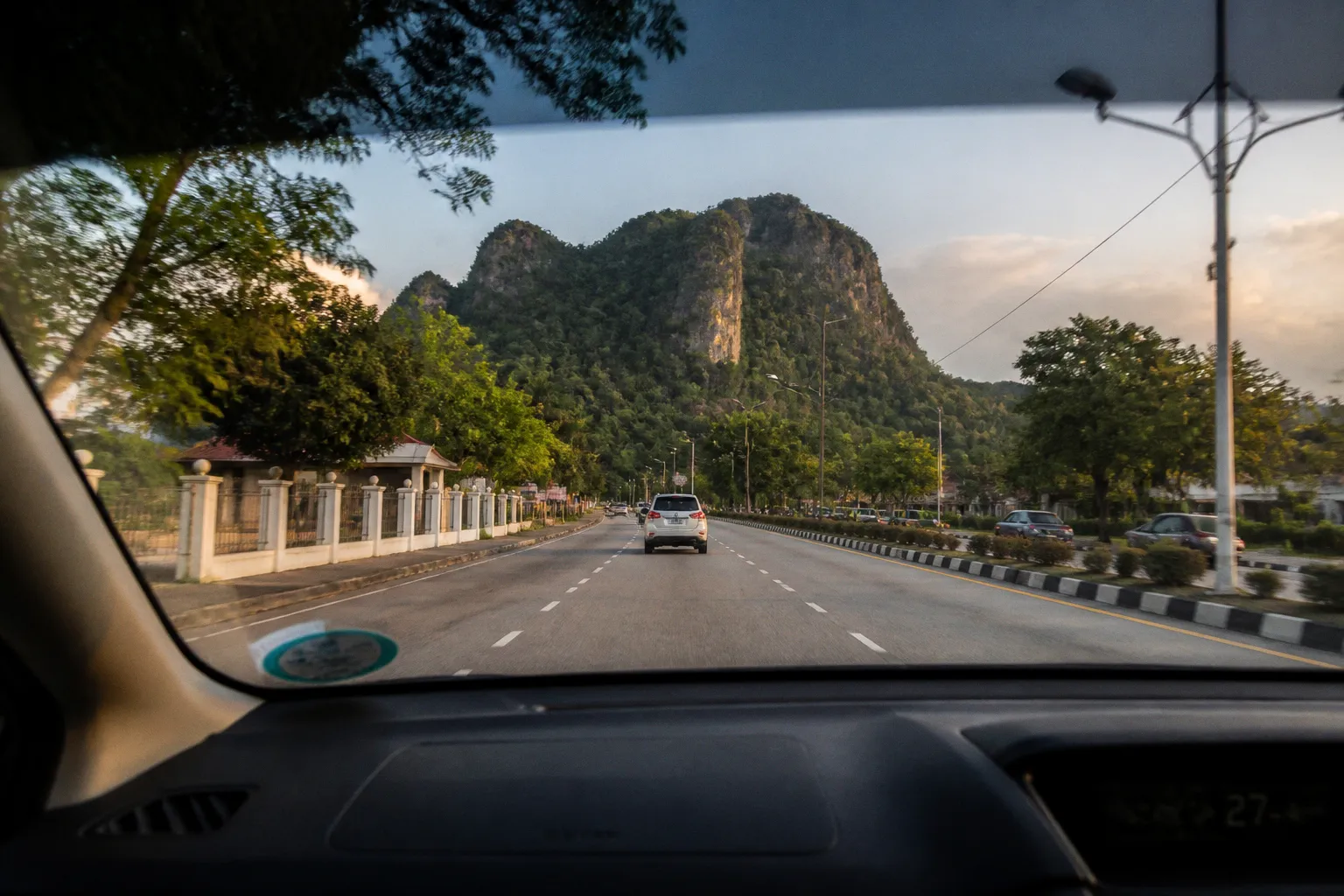 Alquiler de coches en Ipoh: guía práctica para tu viaje