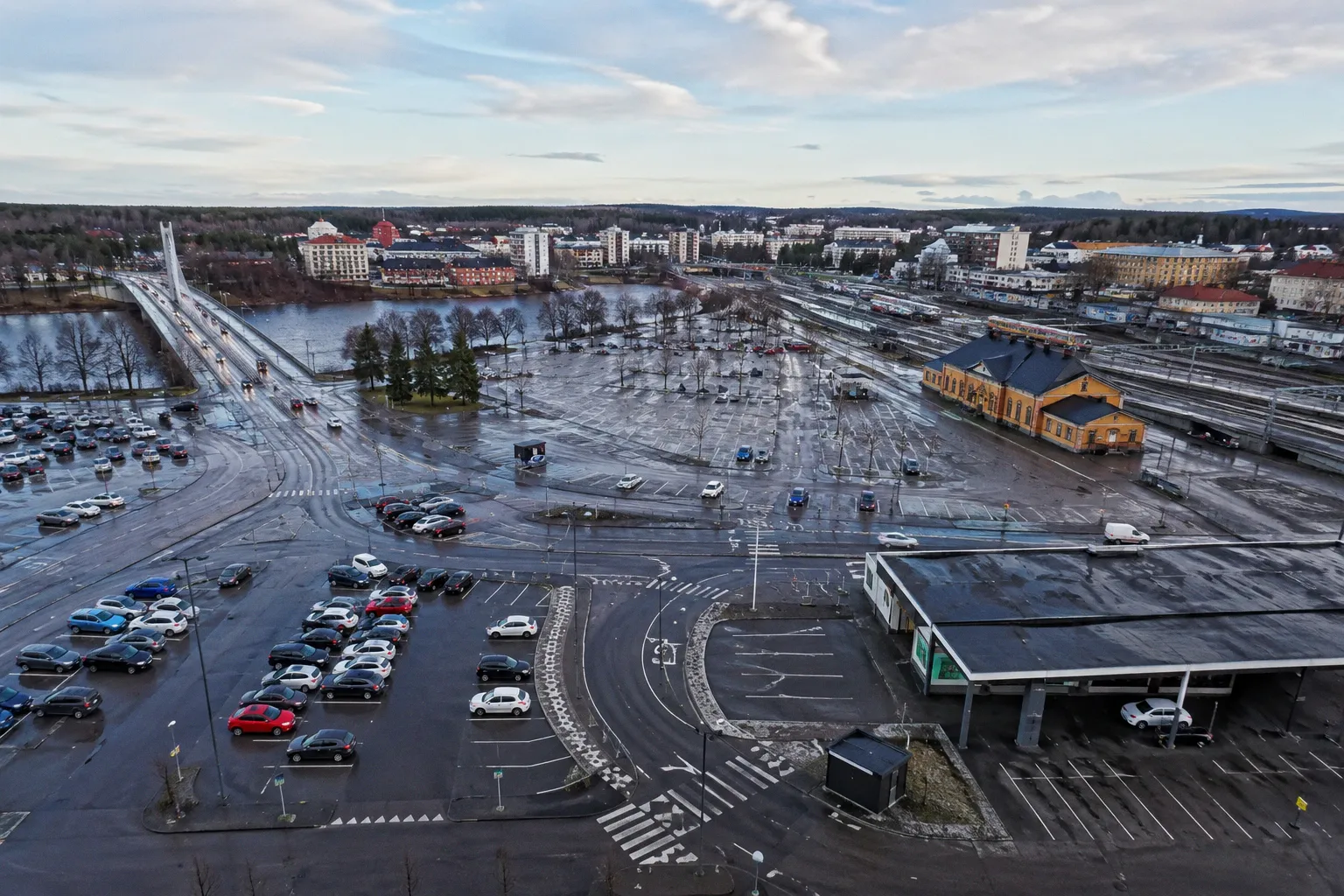 Alquiler de coches en Rovaniemi (Finlandia): guía práctica